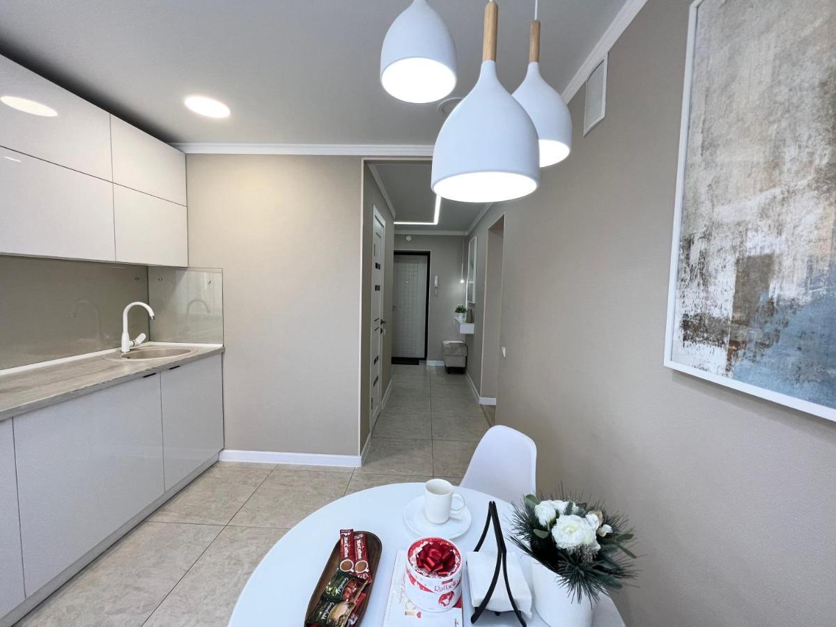 Luxury Apartments Pavlodar Eksteriør billede