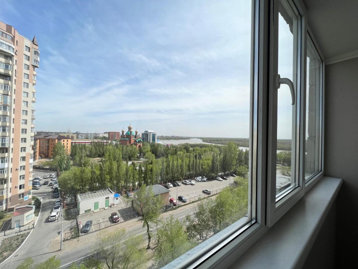 Luxury Apartments Pavlodar Eksteriør billede