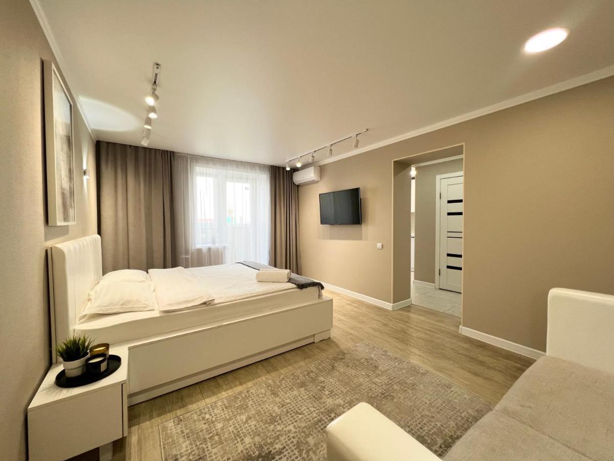 Luxury Apartments Pavlodar Eksteriør billede